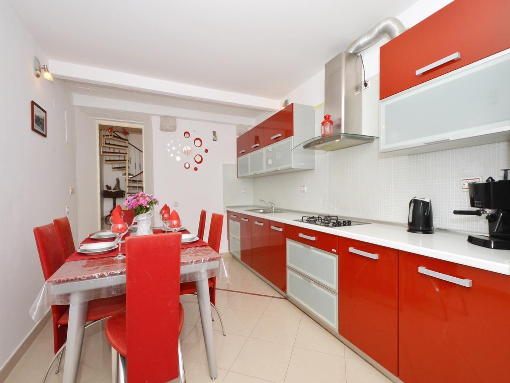 Apartment Nikolina Trogir Exterior photo