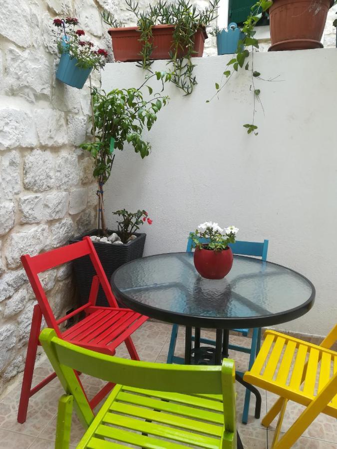 Apartment Nikolina Trogir Exterior photo