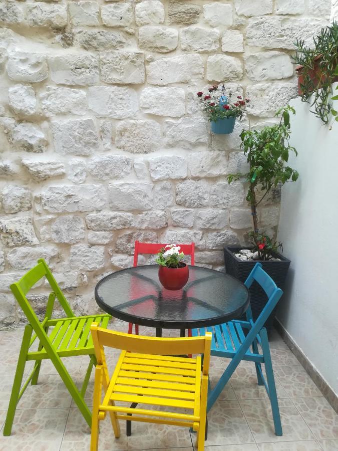 Apartment Nikolina Trogir Exterior photo